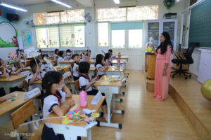 Tình trạng thiếu giáo viên Tiếng Anh, Tin học bậc tiểu học